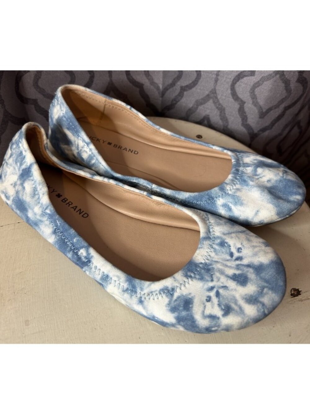 Lucky Brand Erin ballet flats Size 8.5 Blue Tie Dye Pattern Slip On Shoes
